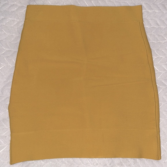 BCBGMaxAzria Yellow Bandage High Waisted Skirt - Picture 4 of 5